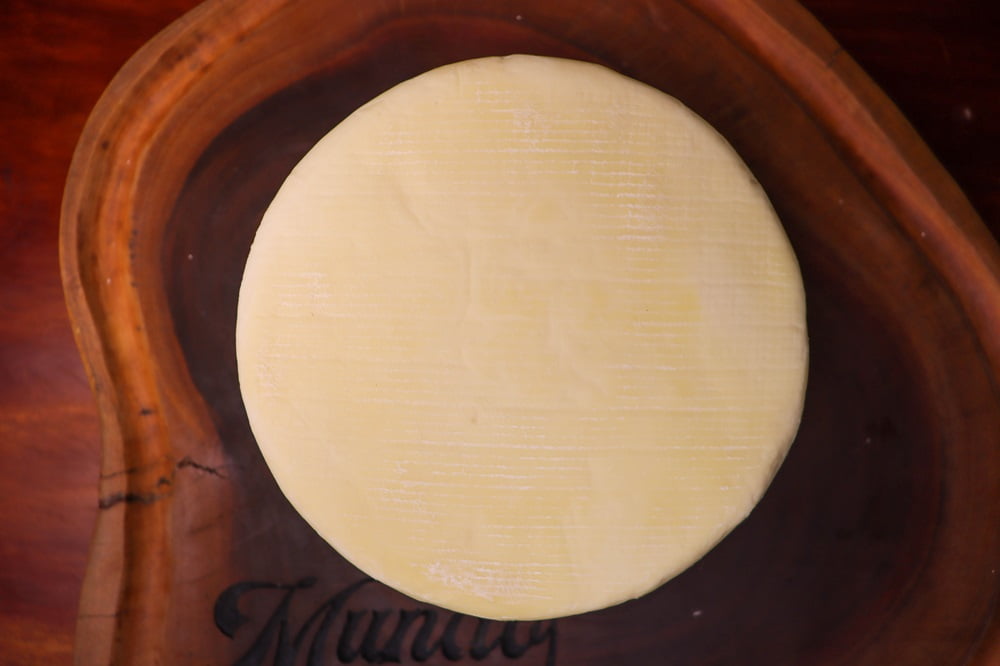 QUEIJO CANASTRA MEIA CURA MÉDIA 700G 6