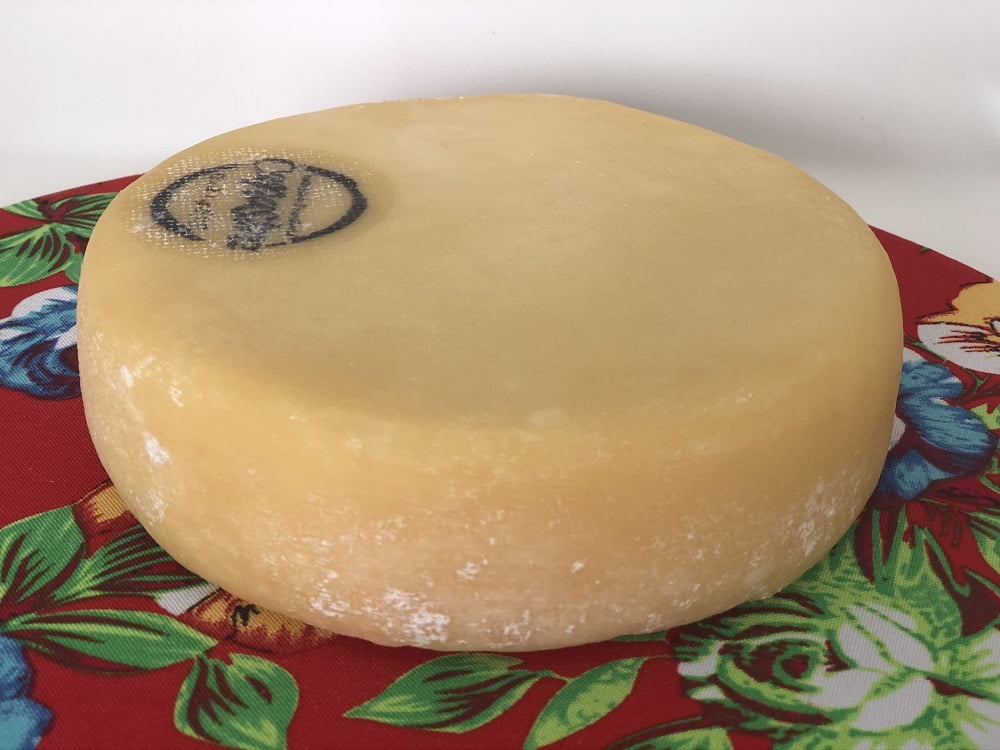 QUEIJO DO REINALDO PREMIADO OURO - QUEIJO CANASTRA TRADICIONAL - 1 KG 7