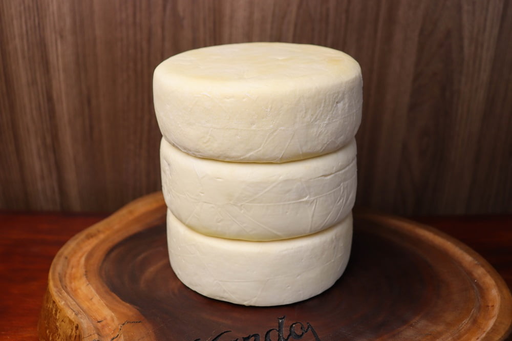 KIT 3 QUEIJO CANASTRA TRADICIONAL - 700 GRAMAS CADA 2