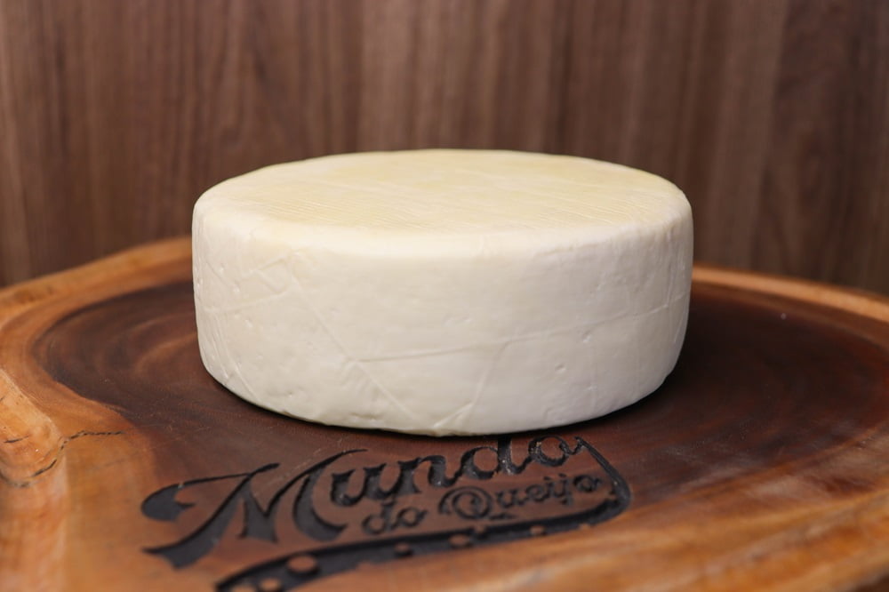 KIT 3 QUEIJO CANASTRA TRADICIONAL - 700 GRAMAS CADA 4