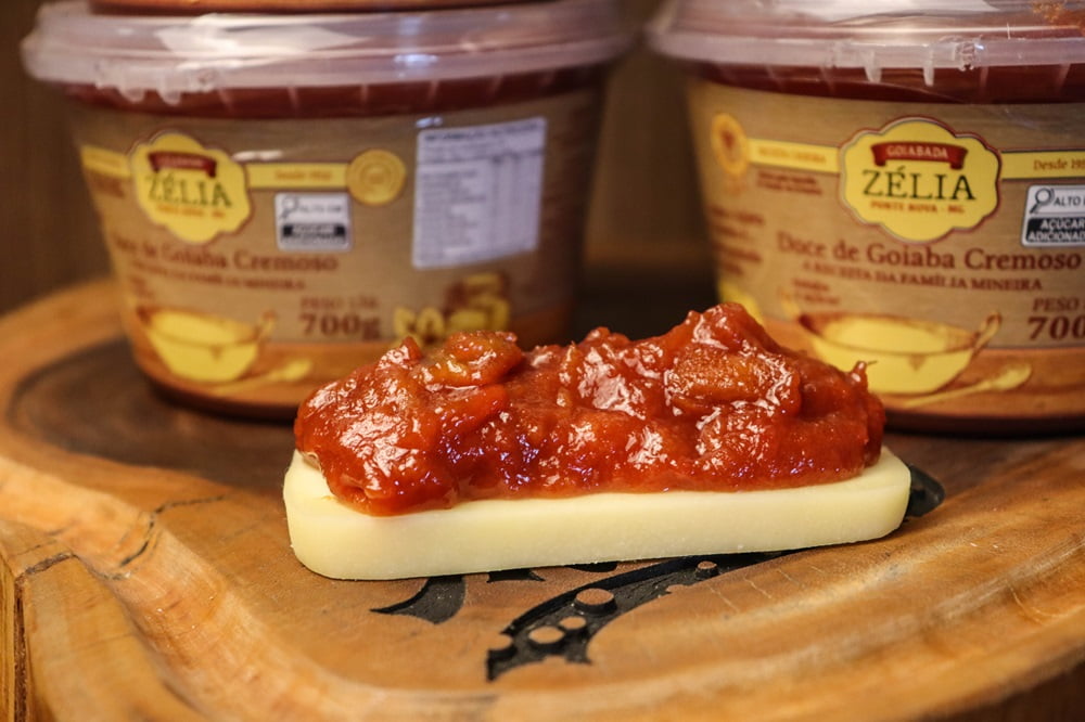 KIT 5 GOIABADAS ZÉLIA CASCÃO CREMOSA DE COLHER - 700 G CADA POTE 2