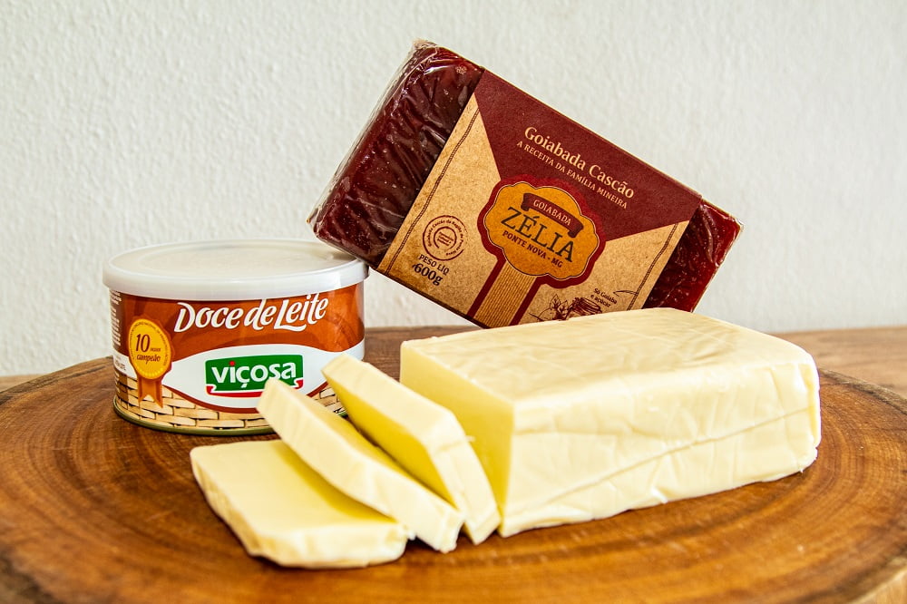 KIT DELICIAS DE MINAS - 1 REQUEIJÃO EM BARRA + 1 GOIABADA ZÉLIA EM BARRA +1 DOCE DE LEITE VIÇOSA CREMOSO 4