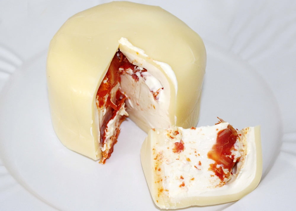 QUEIJO TRUFADO DE TOMATE SECO BOM DA FAZENDA 600G 6