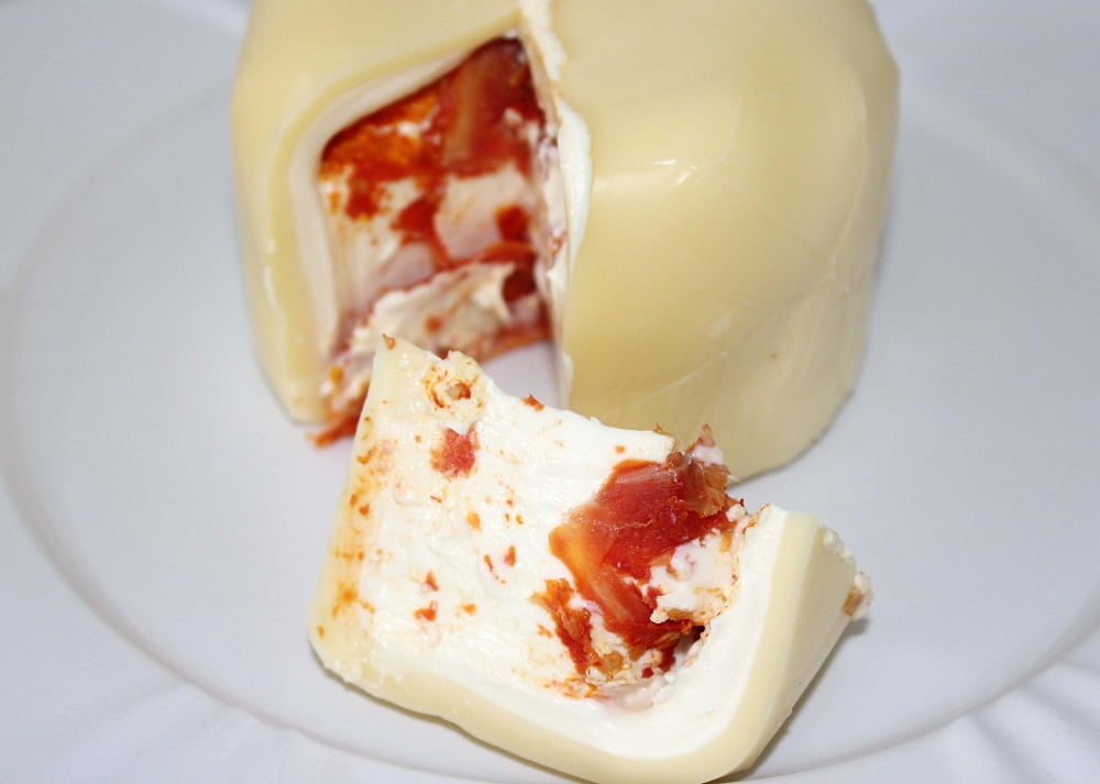QUEIJO TRUFADO DE TOMATE SECO BOM DA FAZENDA 600G 4