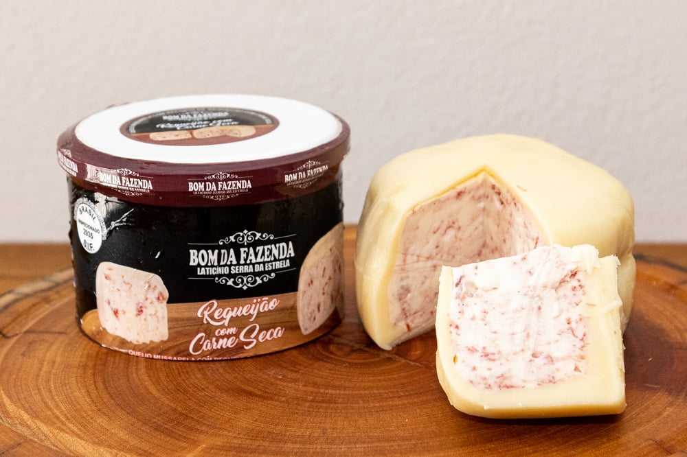 QUEIJO TRUFADO REQUEIJÃO COM CARNE SECA BOM DA FAZENDA 600G 6