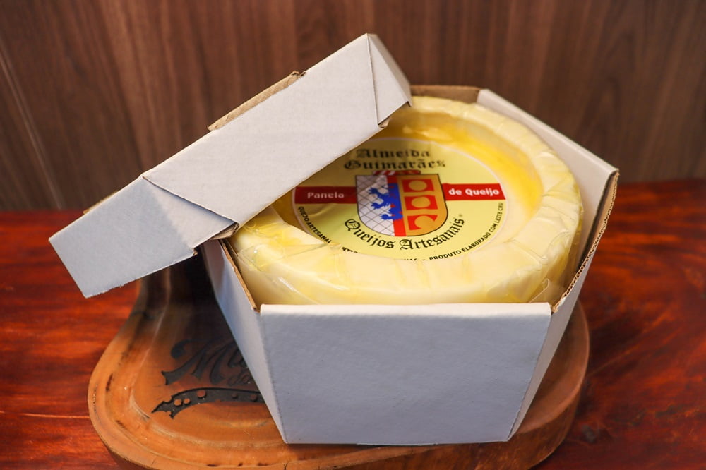 PANELA DE PARMESÃO ALMEIDA GUIMARÃES 3kg 2
