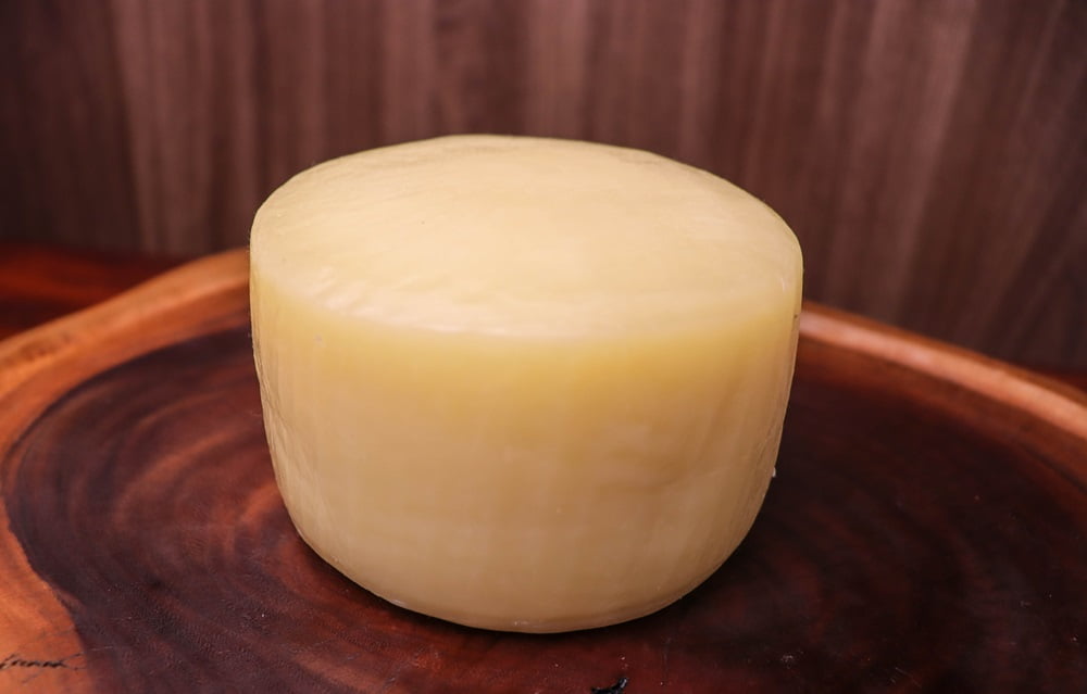 QUEIJO GOA - PARMESÃO DA MANTIQUEIRA MEDALHA SUPER OURO 500G 4