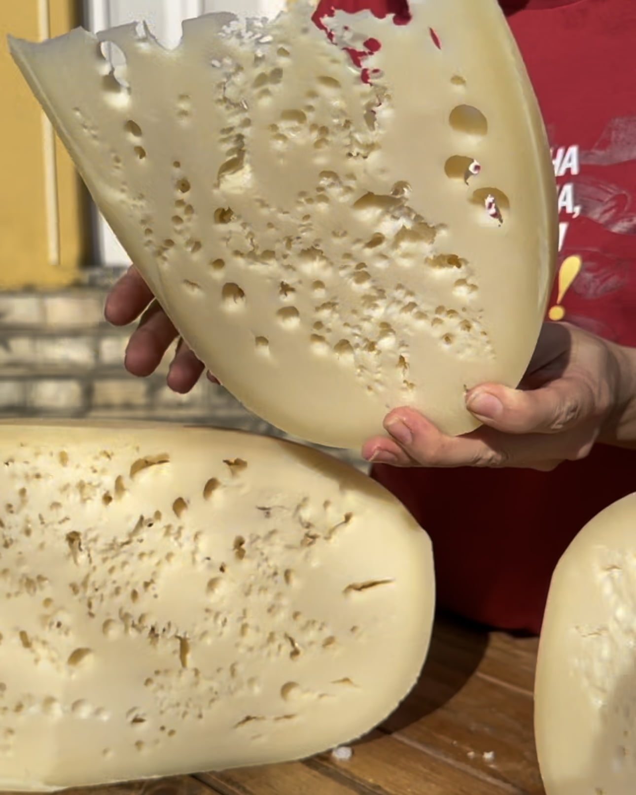 QUEIJO RESERVA DA MANTIQUEIRA COM OLHADURAS 500G 7
