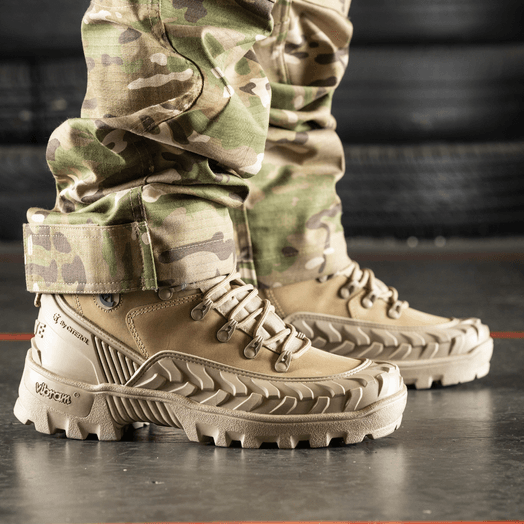 COMPRE 1 E LEVE 3: Bota Tática + Boné + Lanterna GRÁTIS! Frete Grátis por 7 Dias! 11