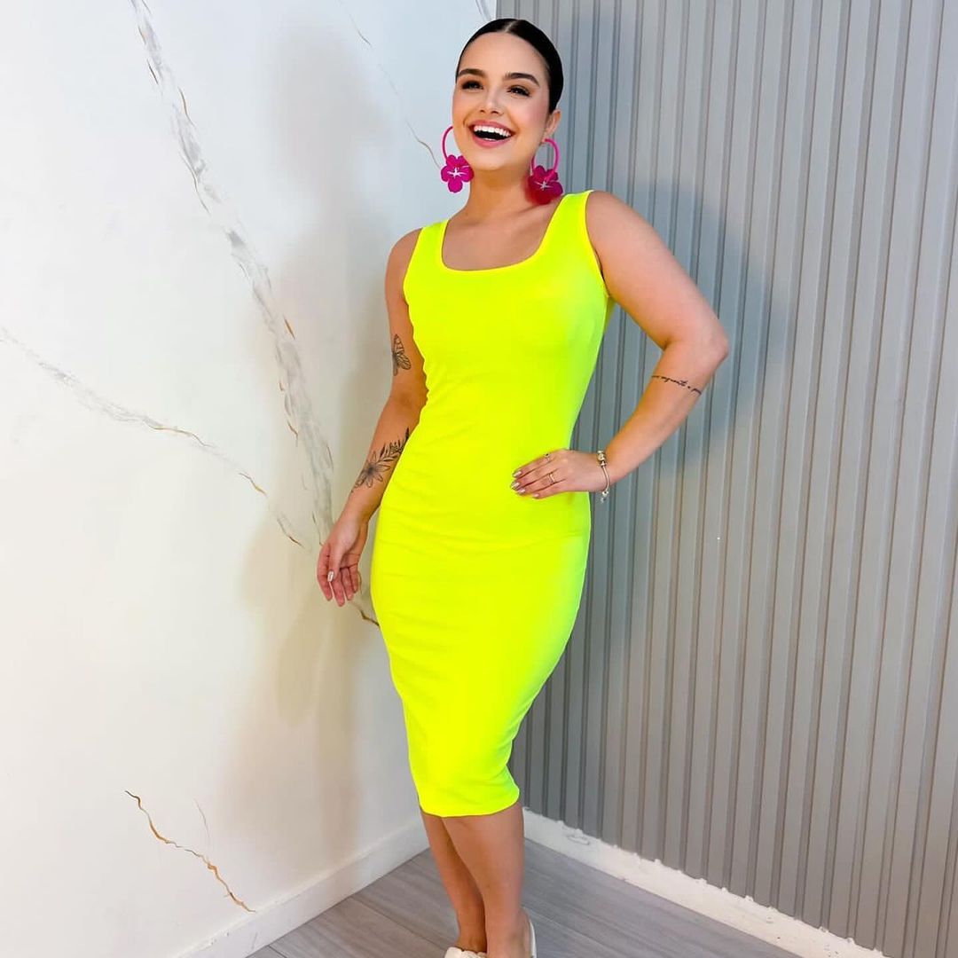 VESTIDO MIDI NÉON  3