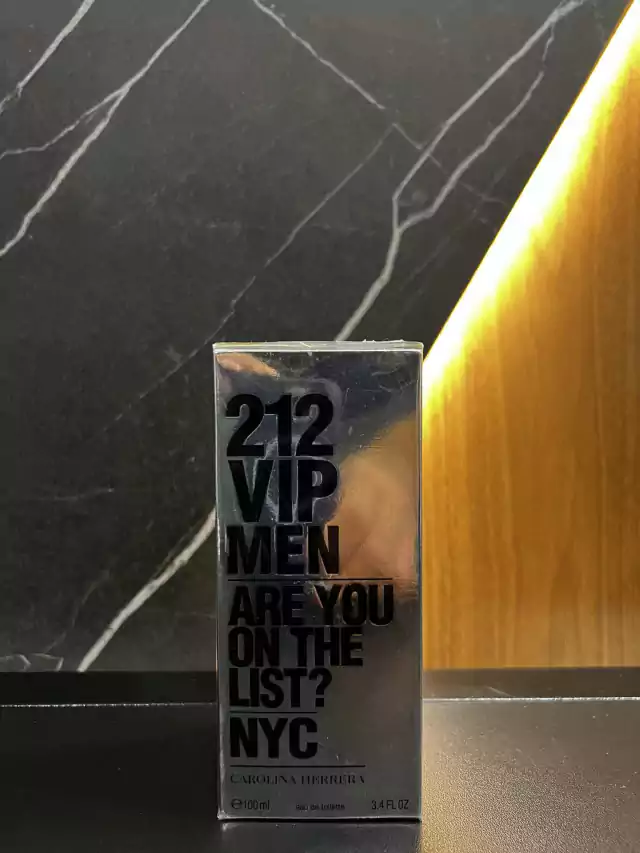 Perfume 212 Vip Men- Carolina Herrera | Eau de Toilette 100ml 1