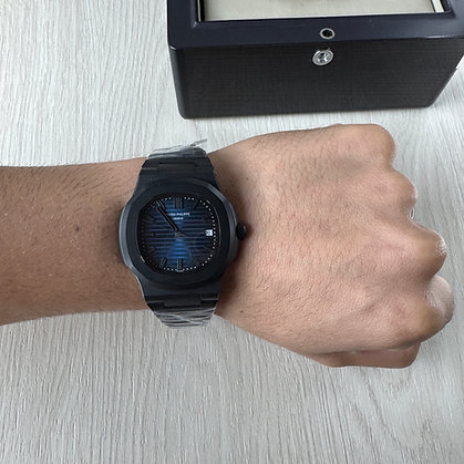 PATEK PHILIPPE NAUTILUS PRETO AZUL 40MM 2