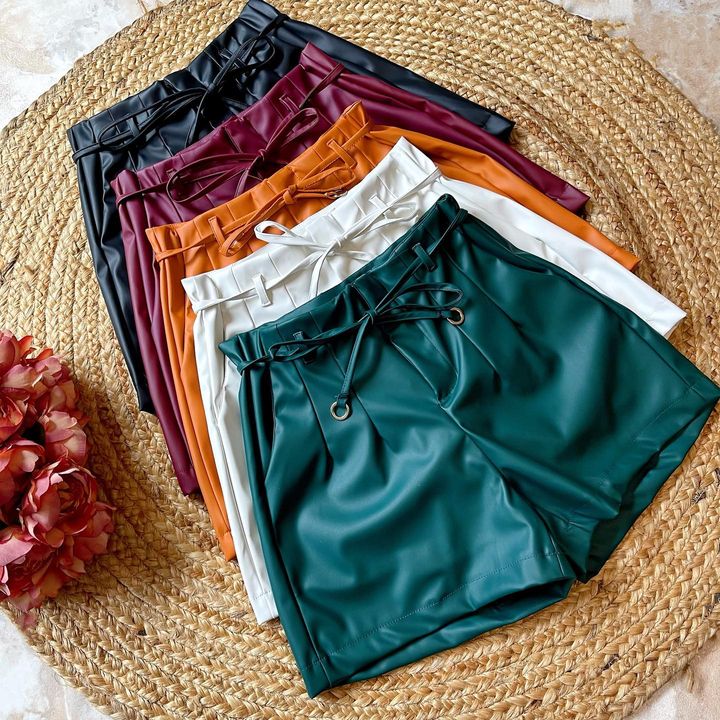 SHORT CLOCHARD 1