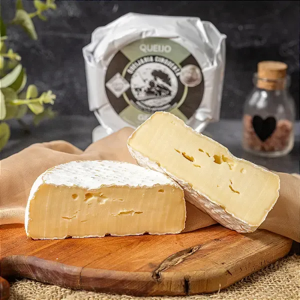 Geada - Queijo Artesanal de Leite Crú - peça 250g 1