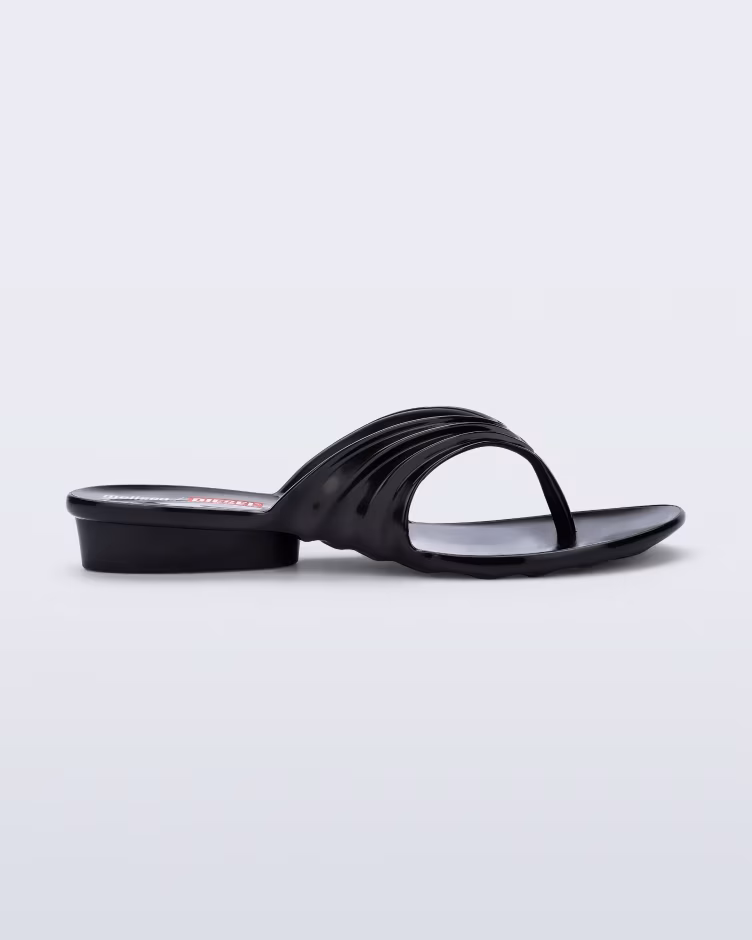 Melissa Quantum Thong + Diesel 2
