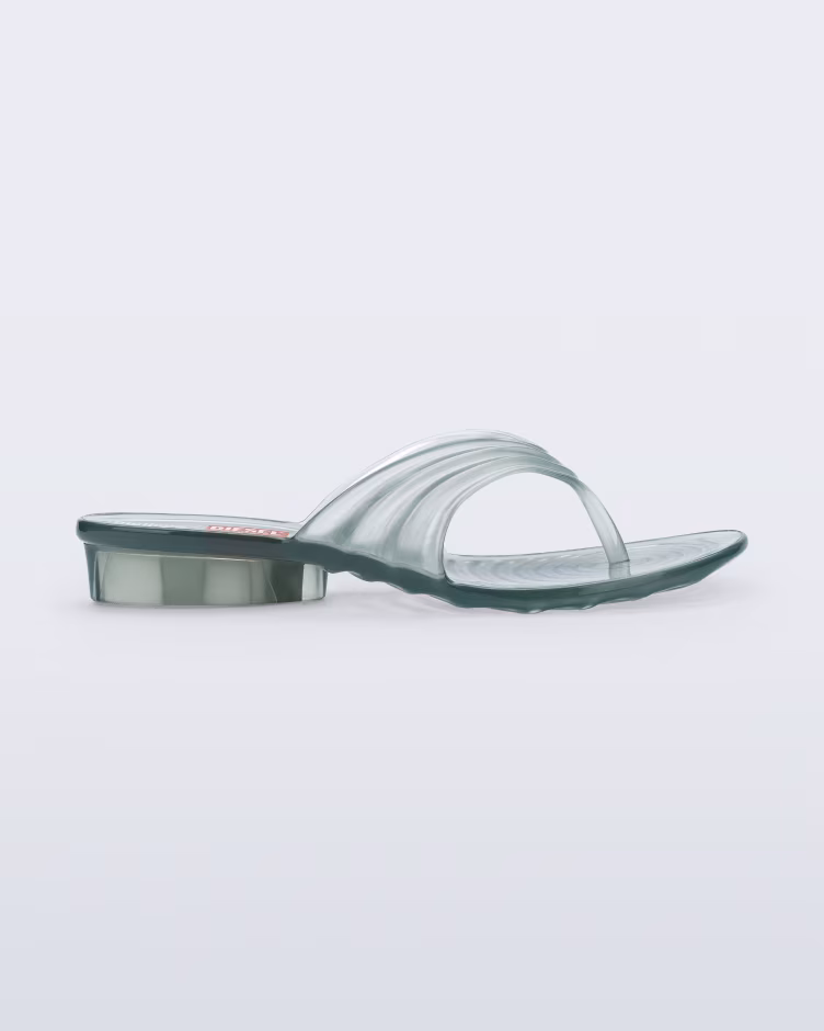 Melissa Quantum Thong + Diesel 4