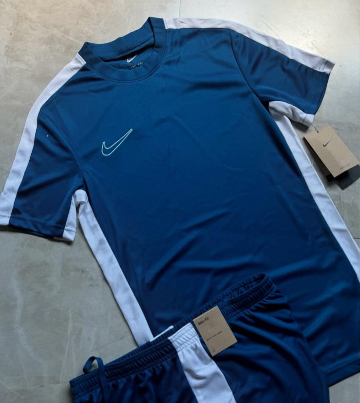 Conjunto Nike Academy 25 2