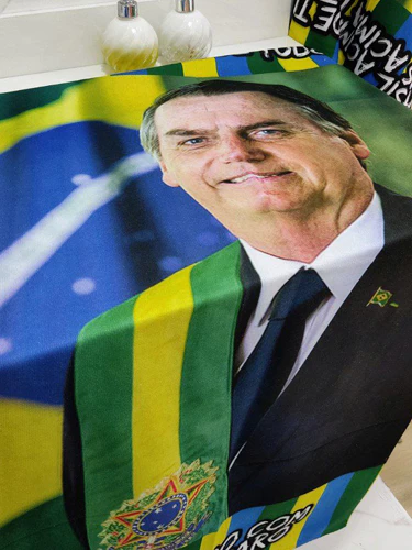 Toalha de Banho e Praia Estampada do Bolsonaro 1