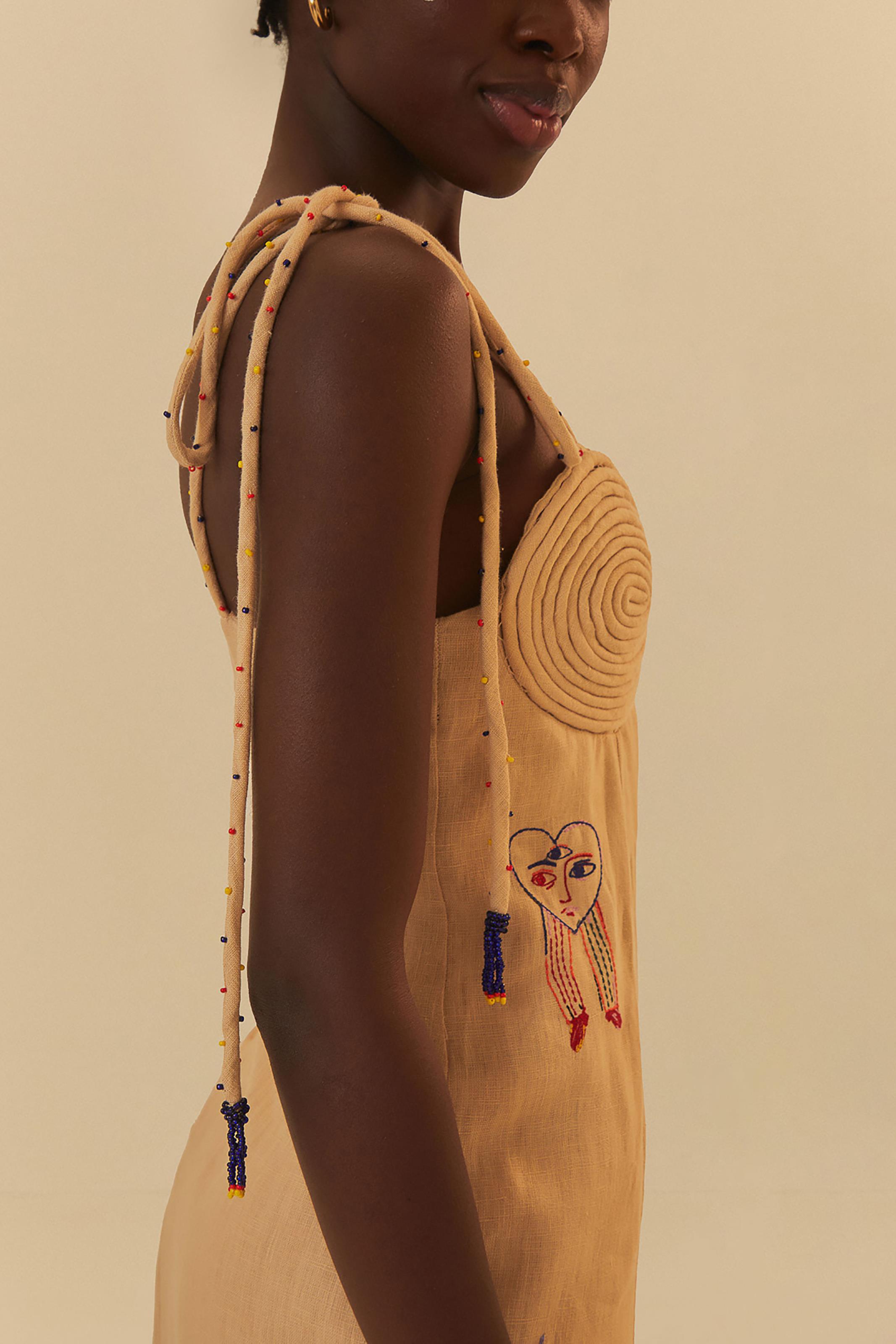 Vestido Bordado Surreal 1