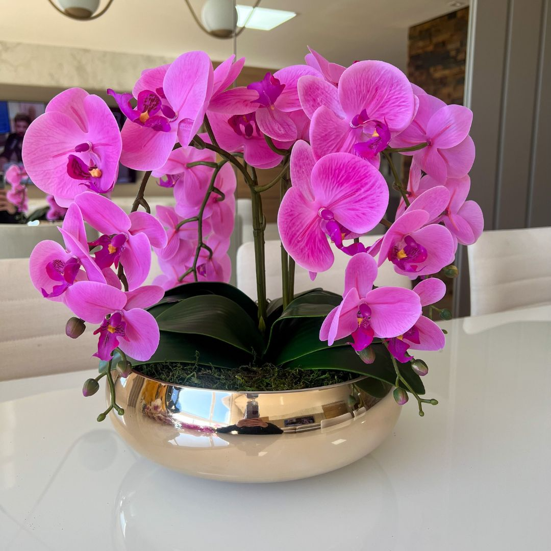 ARRANJO DE ORQUÍDEA ROSA COM VASO DE VIDRO DOURADO GOLD 1