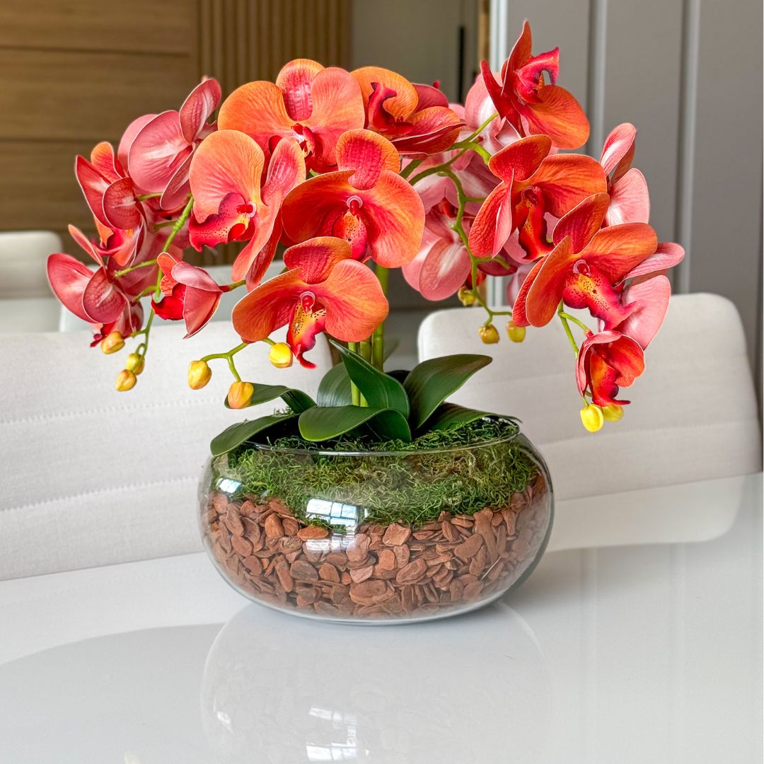 ARRANJO DE ORQUÍDEA LARANJA VASO DE VIDRO TRANSPARENTE FERNANDA 1
