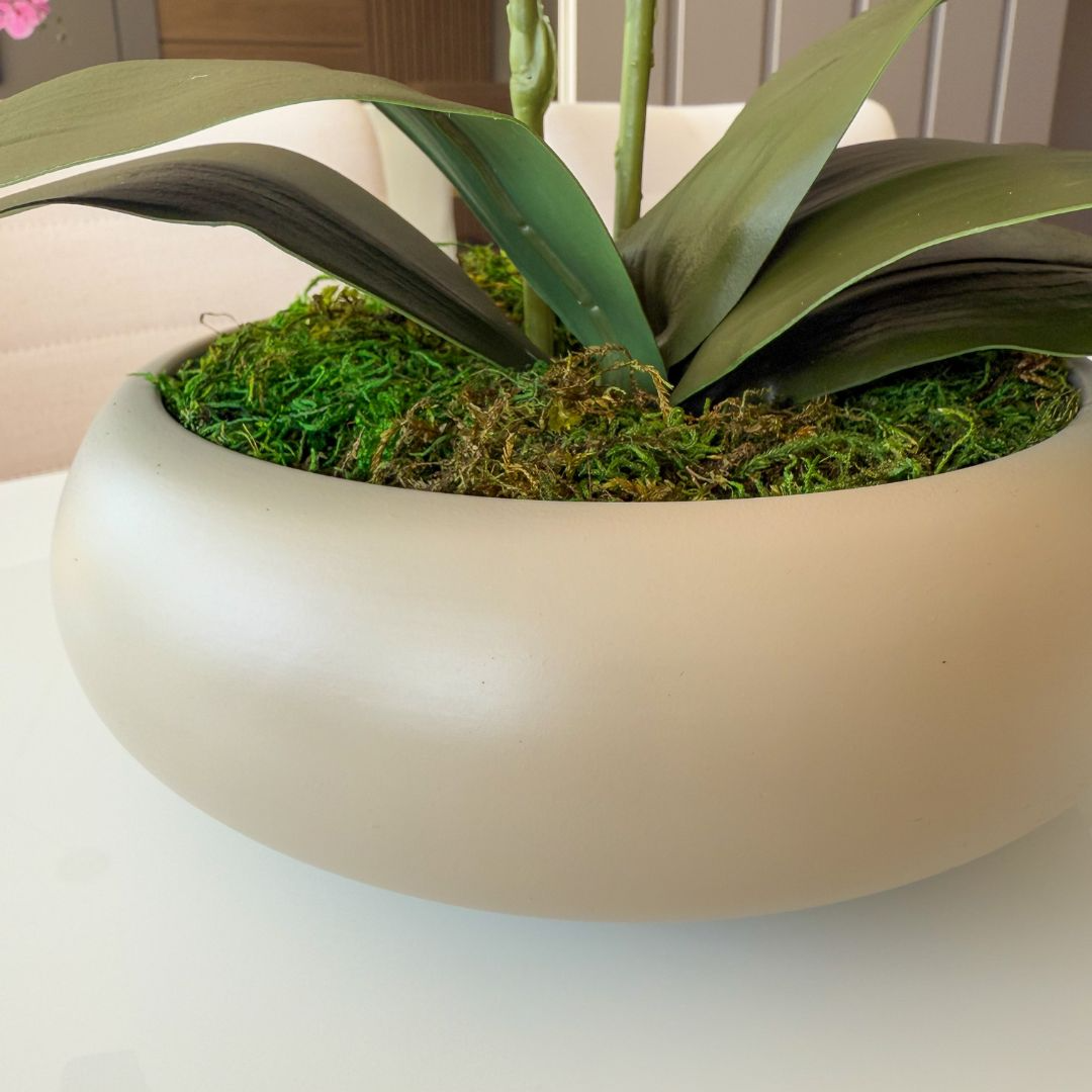 ARRANJO DE ORQUÍDEA ROSA COM VASO DE CERÂMICA FENDI CLARA 3