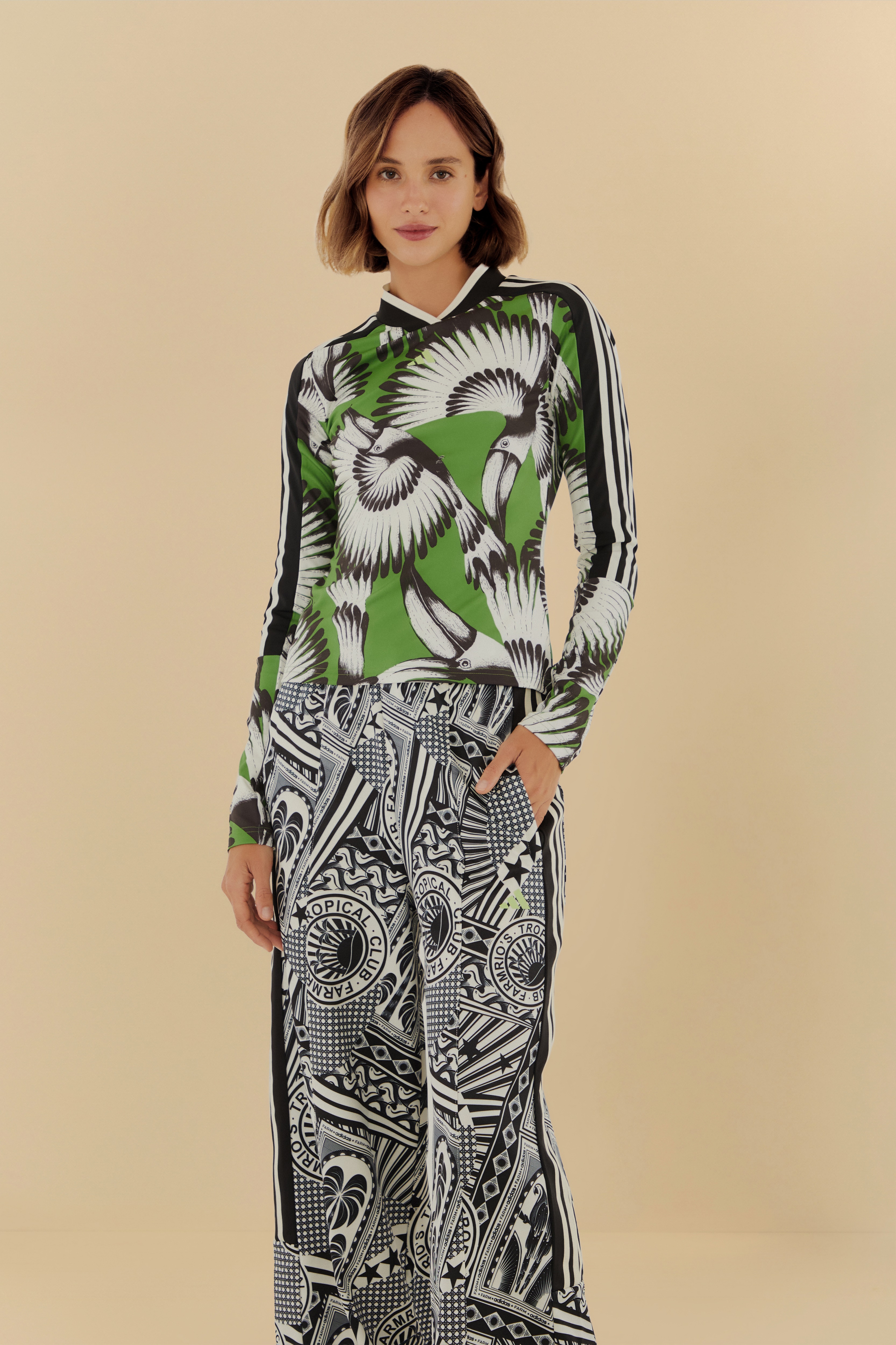 Conjunto Adidas Tropical Club 3